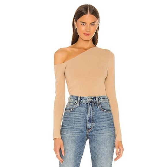 525 X Revolve Asymmetrical Pullover Top Size L - Picture 1 of 8